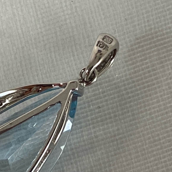 10K WHITE GOLD aquamarine and diamond pendant REAL GOLD - Picture 8 of 13
